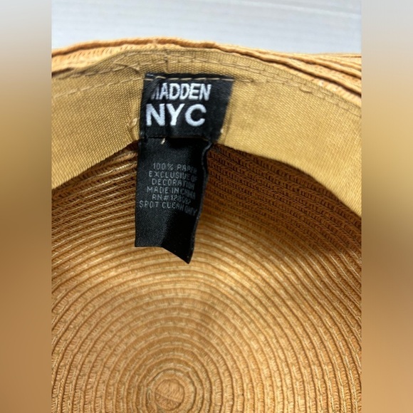 NWOT wrap and hat beach kit - Picture 5 of 7